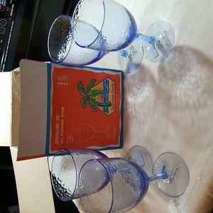 Set of 4 Acrylic Wine Glasses TYBB27